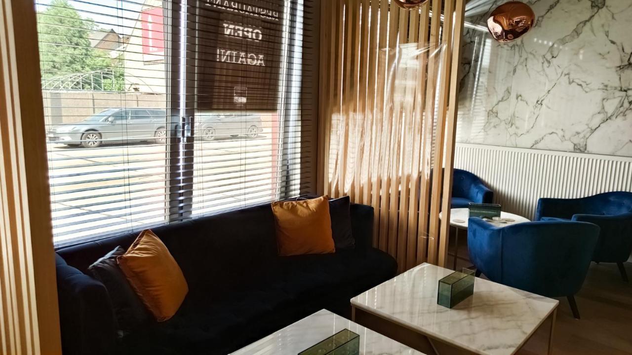 Hotel Taormina Brussels Airport ซาเวนเตม ภายนอก รูปภาพ